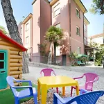 Hotel Flora 3*
