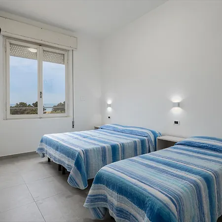 Hotel Flora 3* Cesenatico