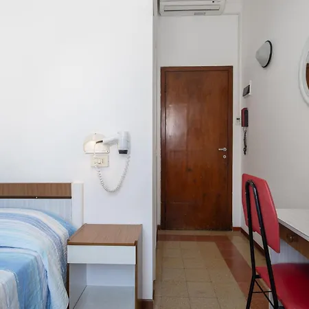 Hotel Flora Hotel Cesenatico
