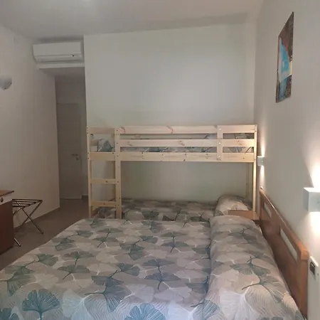 Hotel Flora 3*