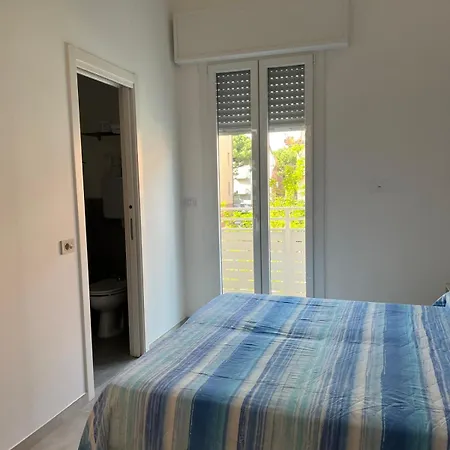 Hotel Flora Отель 3*