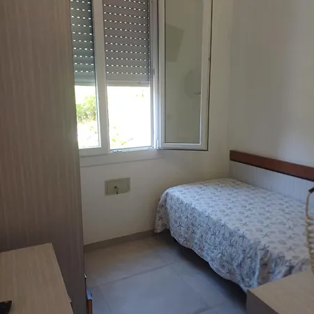 Hotel Flora Hotel 3*