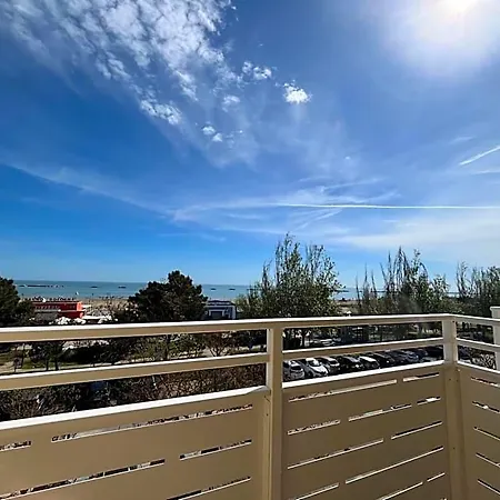 Hotel Flora 3*