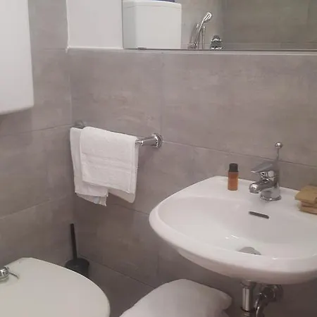Отель Hotel Flora Чезенатико