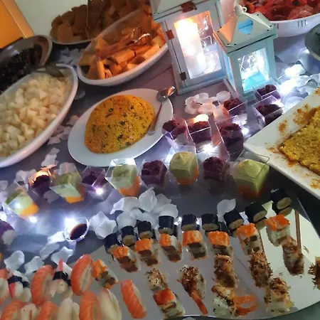 Отель Hotel Flora Чезенатико