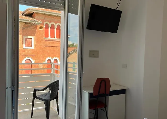 Flora מלון צ'סנטיקו