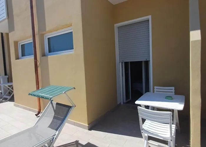 Flora 酒店 切塞纳蒂科