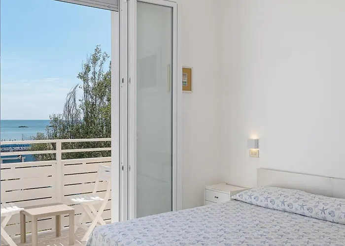 Flora 3* 切塞纳蒂科