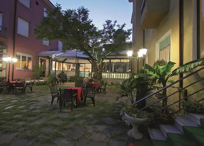 Flora 3* 切塞纳蒂科