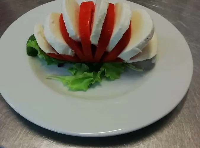 酒店 Flora 切塞纳蒂科